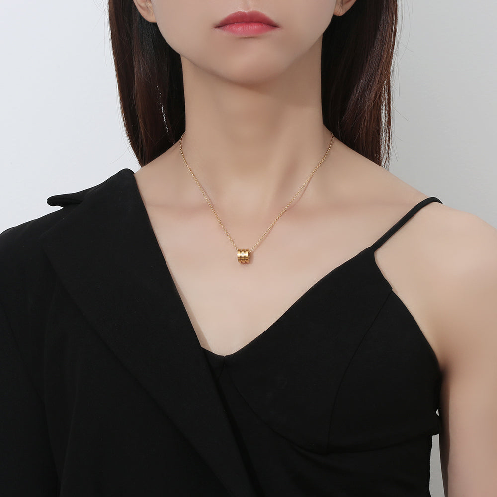 Golden Barrel Elegance Necklace