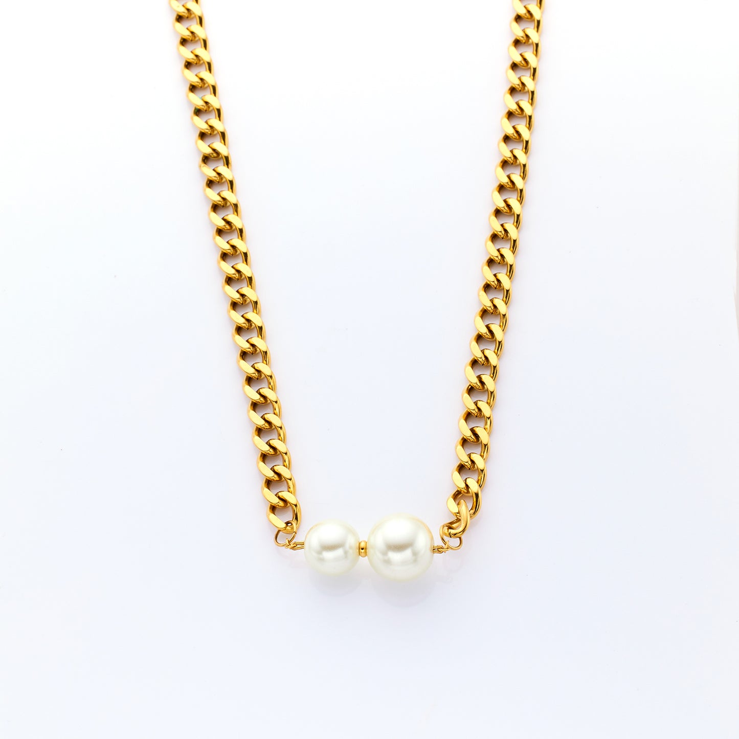 Timeless Pearl Elegance Necklace